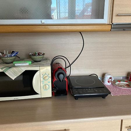 Small Apartment, Great View! ヴェリア エクステリア 写真